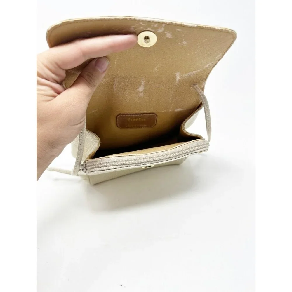 Furla Crossbody Shoulder Bag Purse Pebbled Leather‎ Made In Italy Ivory Small